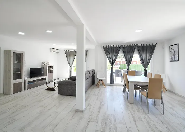 Bloom * Lloret de Mar